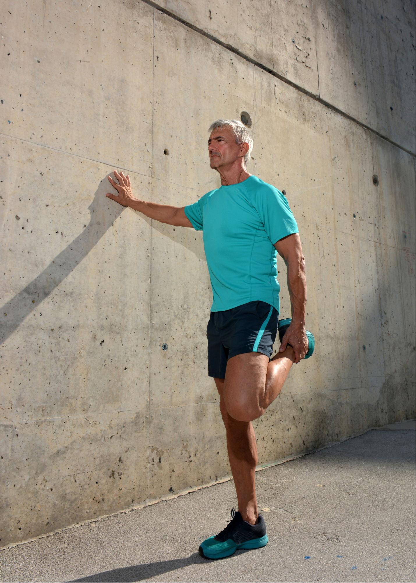 Active senior man jogging outdoors maintaining heart health and fitness after 50